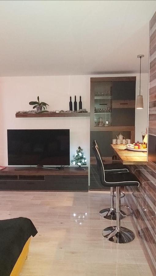 Apartman Navrchu Brezno Eksteriør bilde