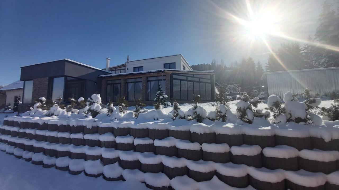 Apartman Navrchu Brezno Eksteriør bilde