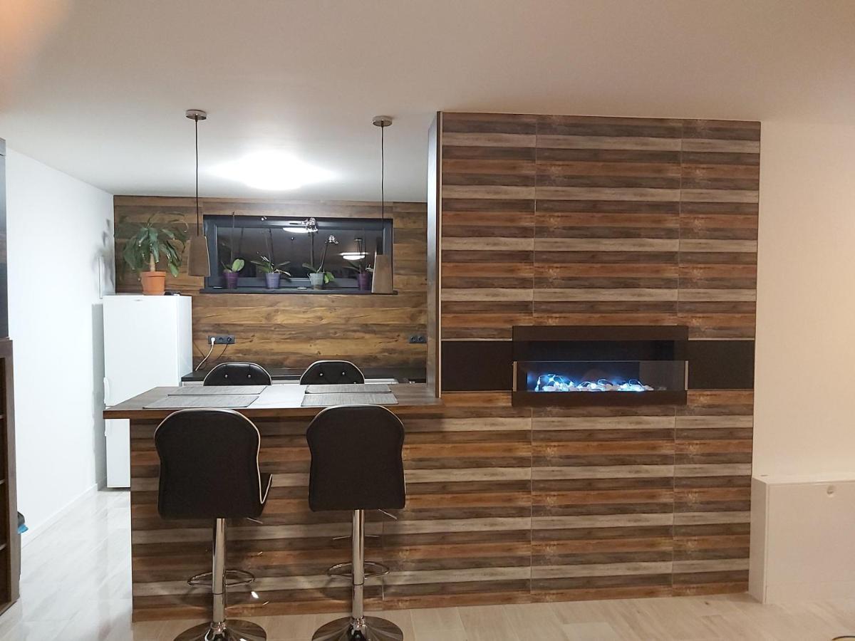 Apartman Navrchu Brezno Eksteriør bilde